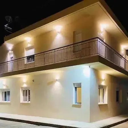 Neriides, Seaside Renovated With Terrace Near Airport Dom wakacyjny *